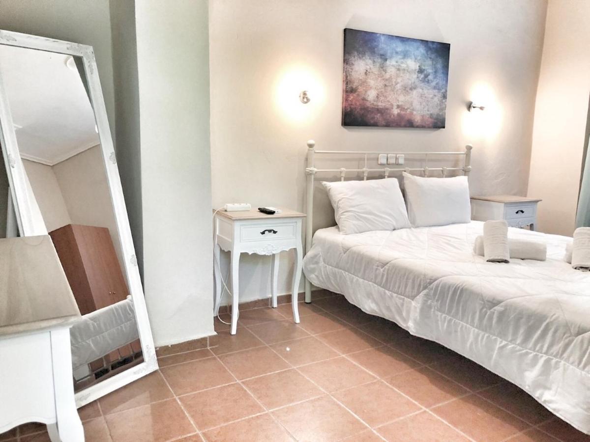 Hotel Kastri Garden Apartment Лутра-Эдипсу Экстерьер фото